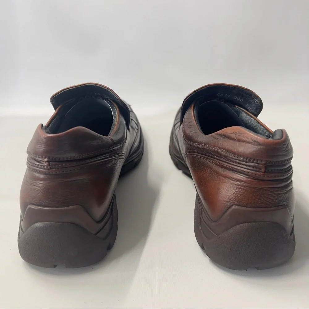 BACCO BUCCI Men’s 11.5 Brown Slip On Loafer